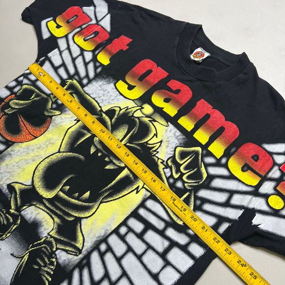 Vintage 1997 Looney Tunes Taz Got Game Shirt USA Made L Basketball Double Sided - Picture 5 of 13